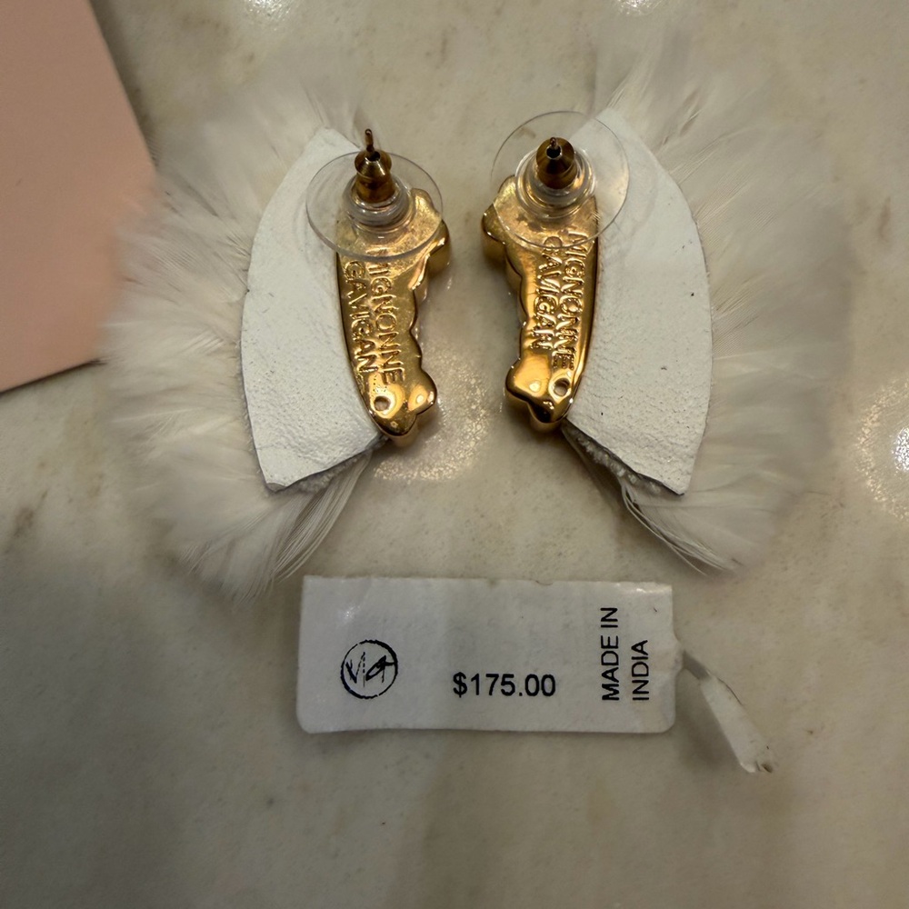 NEW Mignonne Gavigan Ivory Feather Earrings with Crystal Accents - Picture 4 of 11